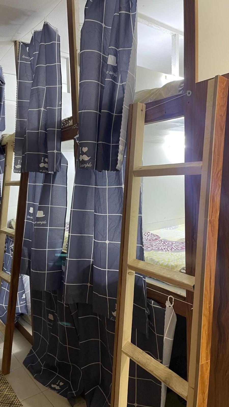 ホテル Royal House Capsule ドバイ エクステリア 写真
